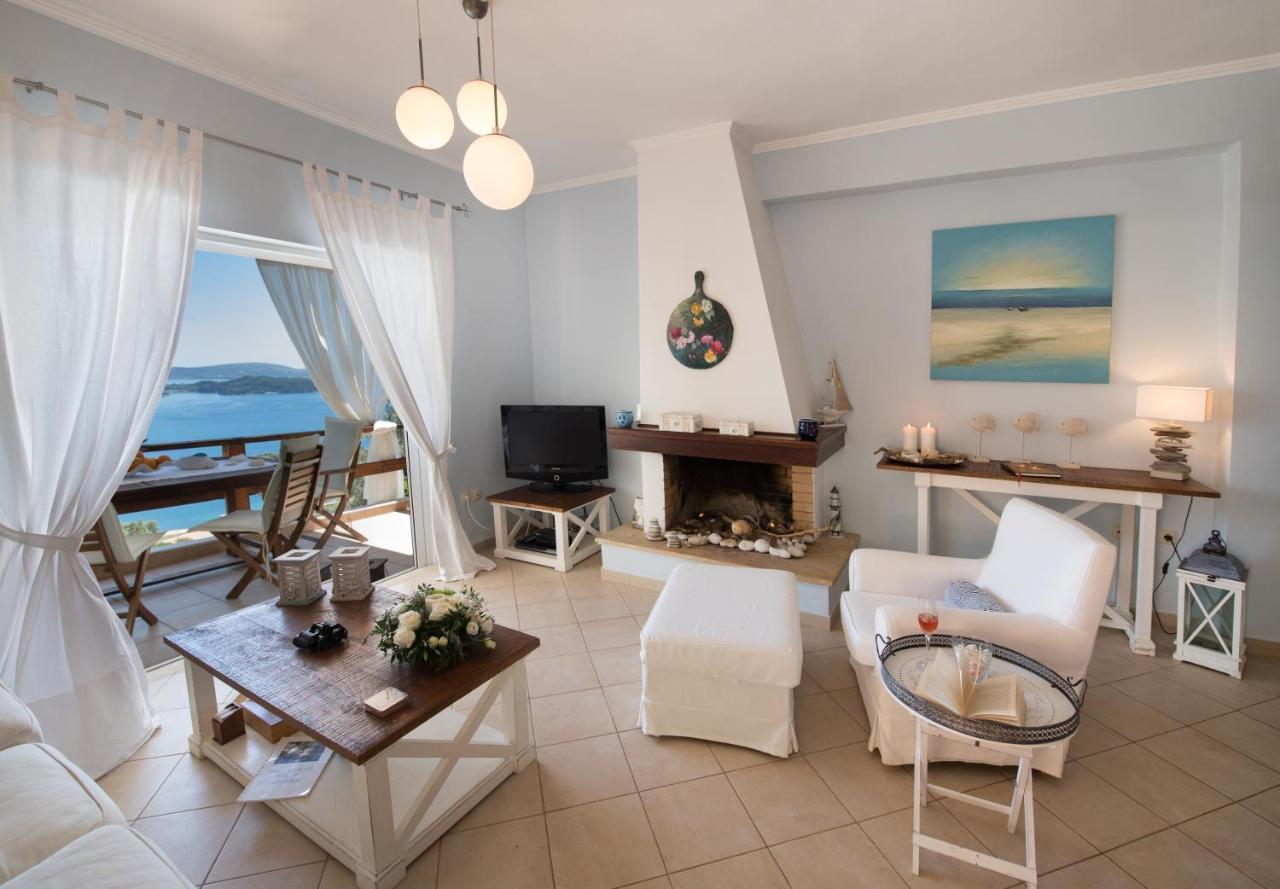 Villa Pasithea - Breathtaking Seaviews, Infinity Pool, Privacy, Close To The Beach Nydri  Eksteriør billede